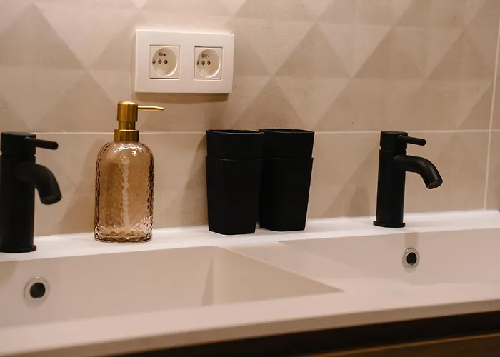 Luxury I Walk To Apartman *