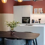 公寓 Luxury With 2 Patios By