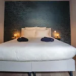 Luxury With 2 Patios By 公寓