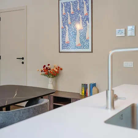 公寓 Luxury With 2 Patios By
