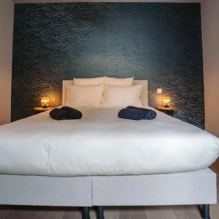 Luxury I Walk To Apartament